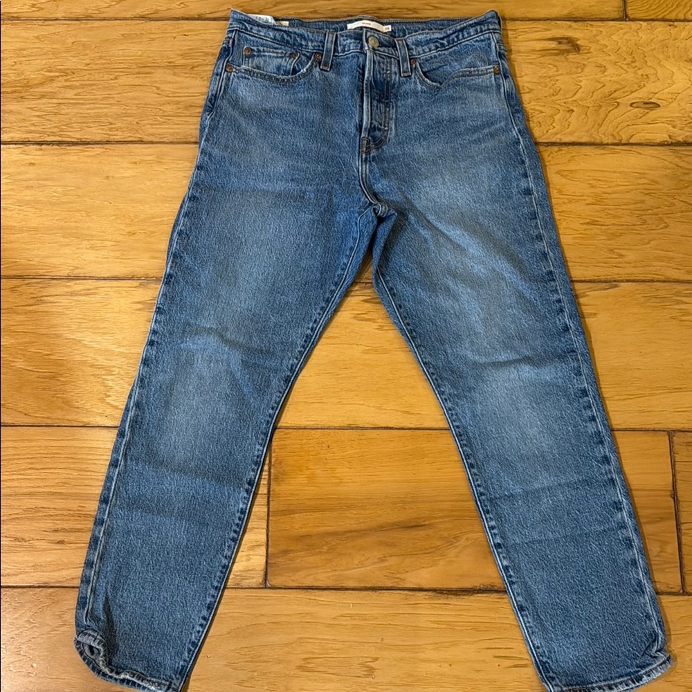 Levi's Wedgie Straight Leg Jeans